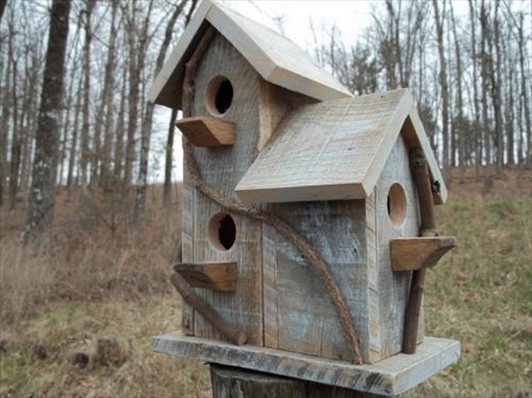 Pallet Wood Birdhouse Plans | Pallet Wood Projects
