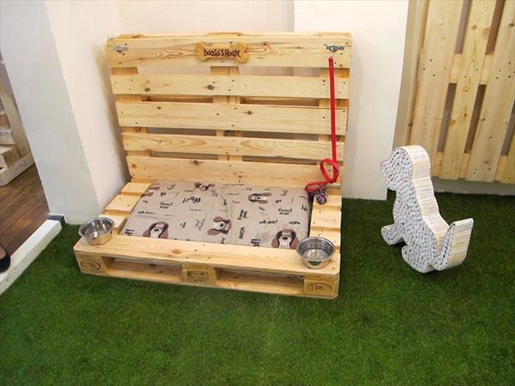 Decorate Your Home with Pallets  Pallet Wood Projects