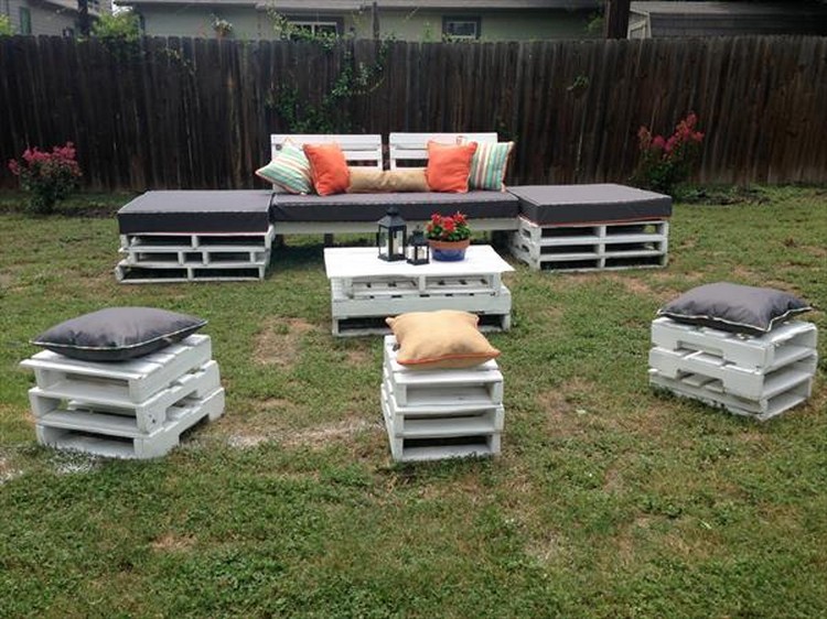 Diy Pallet Garden Furniture Plans, How To Make An Outdoor Sofa Out Of Pallets