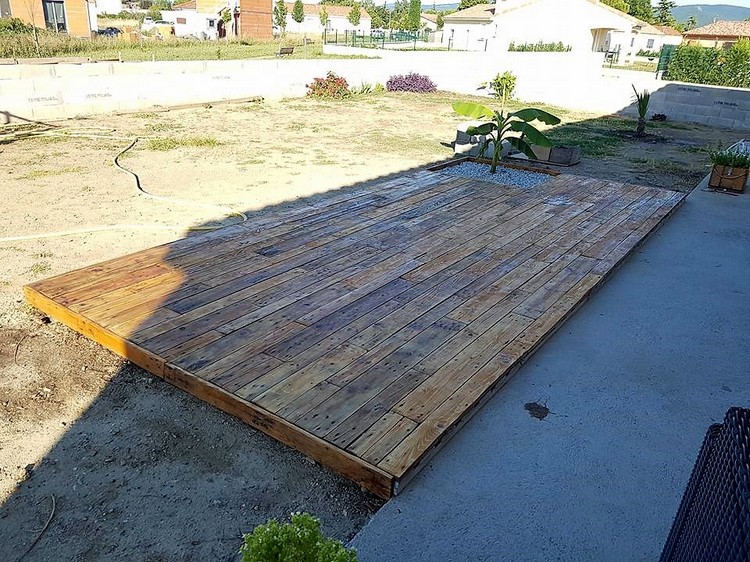 DIY Wood Pallets Garden Terrace: Step by Step – Pallet Wood Projects